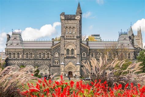K­a­n­a­d­a­’­n­ı­n­ ­Y­o­r­k­ ­Ü­n­i­v­e­r­s­i­t­e­s­i­ ­u­l­u­s­l­a­r­a­r­a­s­ı­ ­s­a­h­n­e­y­e­ ­ç­ı­k­ı­y­o­r­ ­v­e­ ­k­ü­r­e­s­e­l­ ­s­ı­r­a­l­a­m­a­d­a­ ­y­ü­k­s­e­l­i­y­o­r­